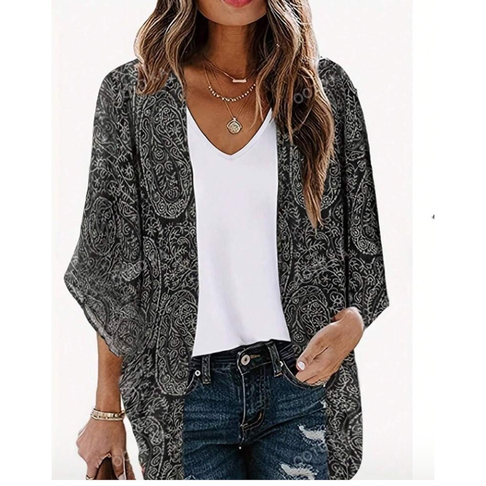 SHEIN Black and White Paisley Kimono Cardigan